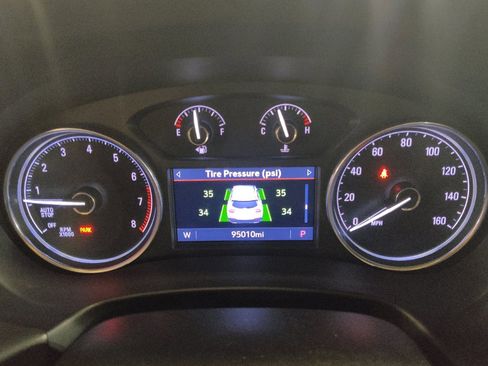 Used 2020 Buick Enclave Premium w/ Sun and Sites Package FWD image 23