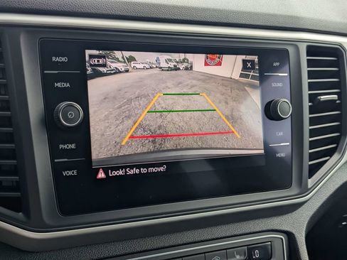 Used 2021 Volkswagen Atlas Cross Sport SE w/ Panoramic Sunroof Package AWD/4WD image 22