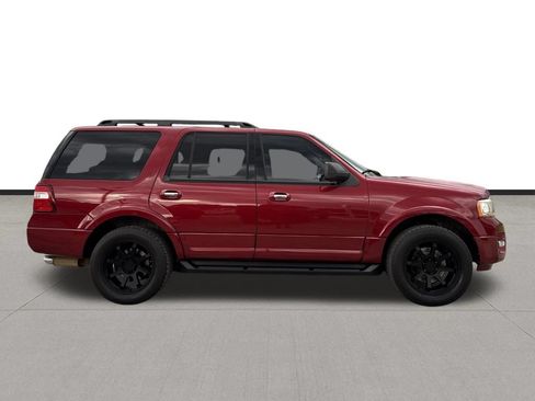 Used 2015 Ford Expedition XLT w/ Equipment Group 202A RWD image 4