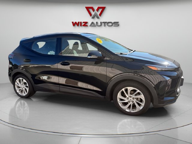 Used 2022 Chevrolet Bolt EUV LT w/ Comfort Package FWD image 6