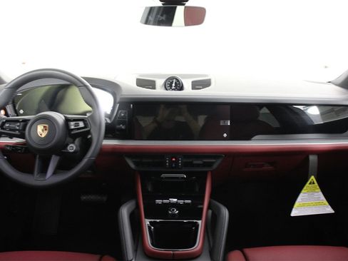 New 2026 Porsche Cayenne Coupe image 11