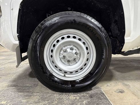 Certified 2025 Toyota Tacoma SR image 10