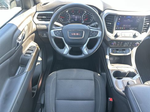 Used 2023 GMC Acadia SLE FWD image 17