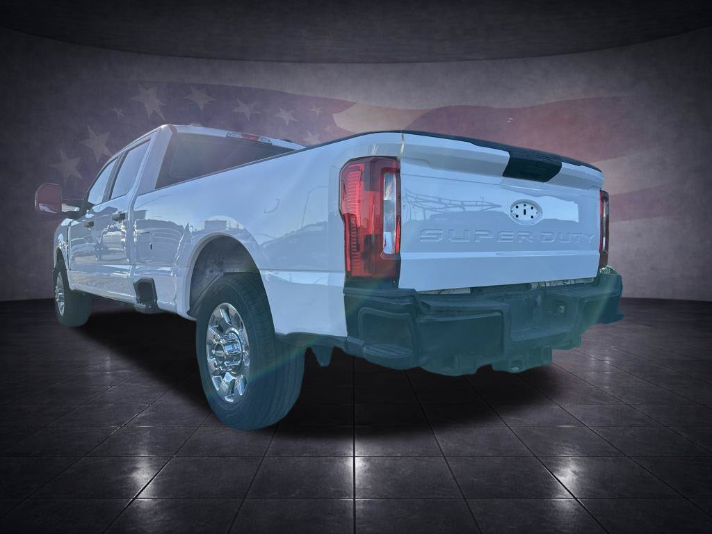 Used 2024 Ford F250 XL RWD image 3