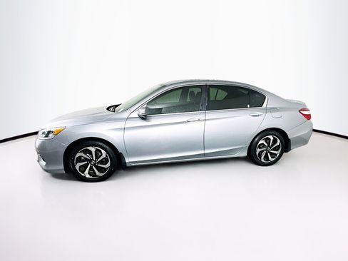 Used 2016 Honda Accord EX image 4