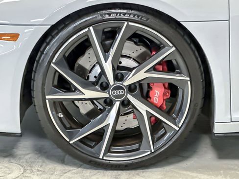 Used 2021 Audi R8 V10 w/ Premium Package image 25