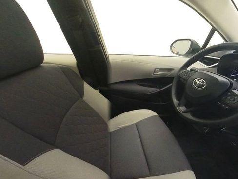 Used 2023 Toyota Corolla LE w/ LE Premium Package FWD image 32