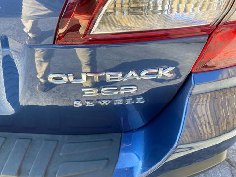 Used 2019 Subaru Outback 3.6R Limited w/ Popular Package #2 image 10