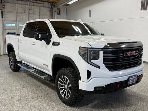 Used 2023 GMC Sierra 1500 AT4 AWD/4WD image 6