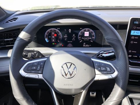 New 2026 Volkswagen Tiguan SE R-Line AWD/4WD image 21