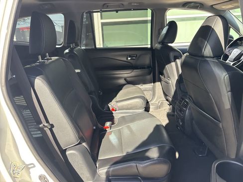 Used 2019 Honda Pilot Elite image 12