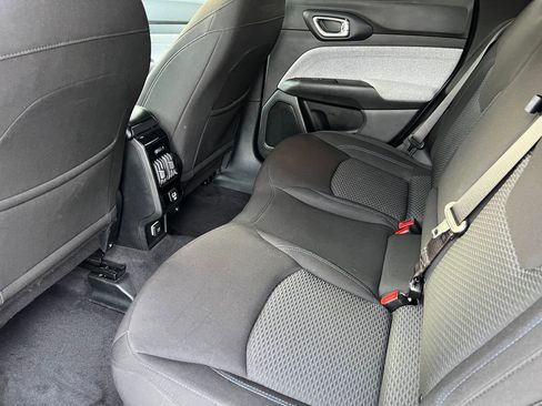 Used 2023 Jeep Compass Sport AWD/4WD image 10