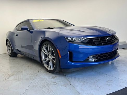Used 2019 Chevrolet Camaro LT w/ RS Package image 2