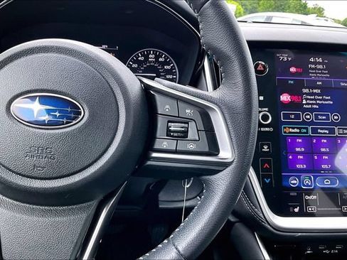 Used 2020 Subaru Outback Premium AWD/4WD image 12