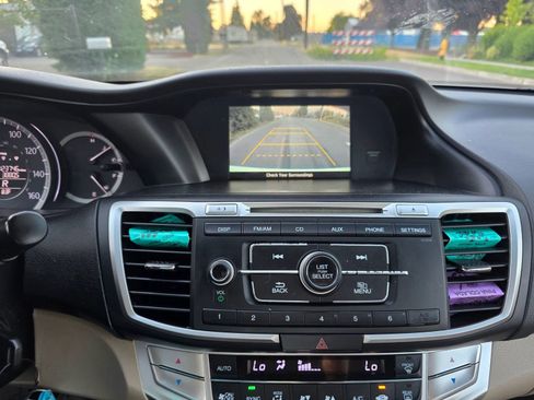 Used 2013 Honda Accord LX image 15