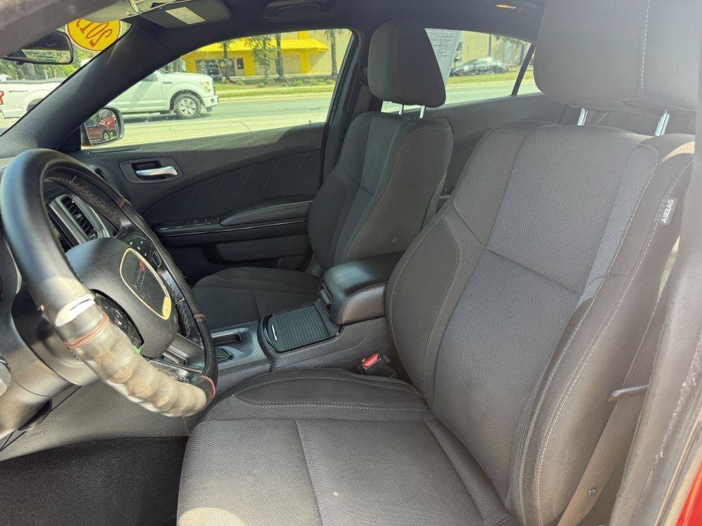 Used 2019 Dodge Charger SXT w/ Plus Group RWD image 11