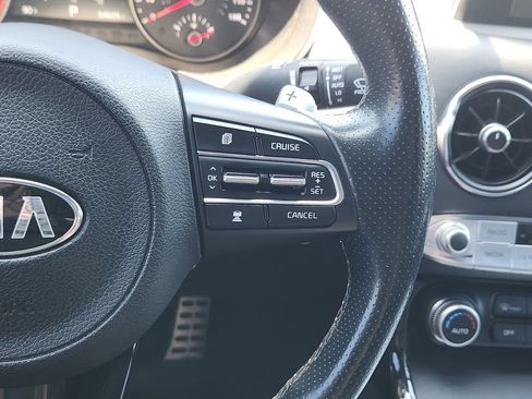 Used 2018 Kia Stinger GT2 AWD/4WD image 27