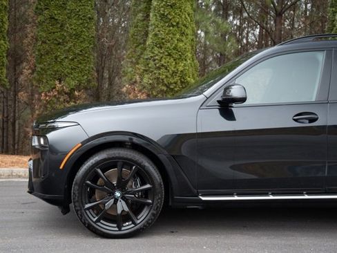 Used 2024 BMW X7 xDrive40i w/ Executive Package image 5