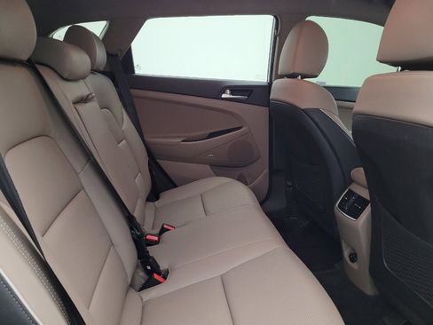 Used 2021 Hyundai Tucson Limited image 19