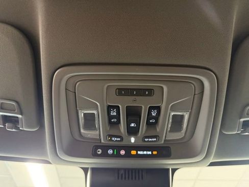 New 2026 GMC Sierra 2500 Denali w/ Denali Reserve Package AWD/4WD image 18