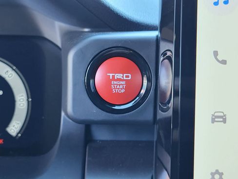 Used 2025 Toyota Tacoma TRD Off-Road w/ TRD Off Road Upgrade Package image 21