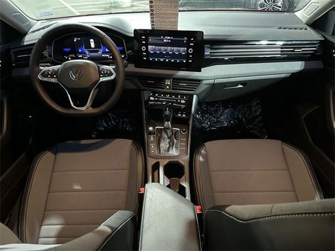 New 2025 Volkswagen Jetta SE image 21