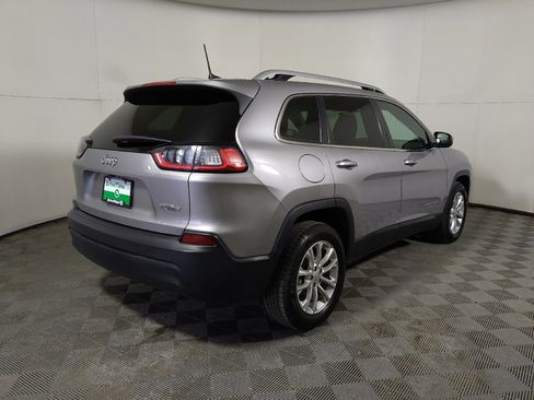 Used 2019 Jeep Cherokee Latitude w/ Popular Appearance Group FWD image 10