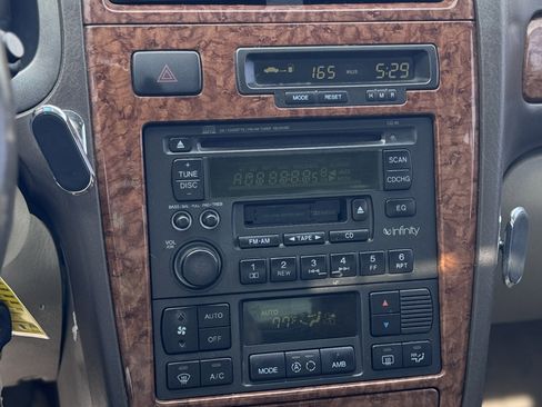 Used 2005 Hyundai XG350 FWD image 15