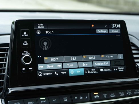 Used 2026 Honda Odyssey Elite image 32