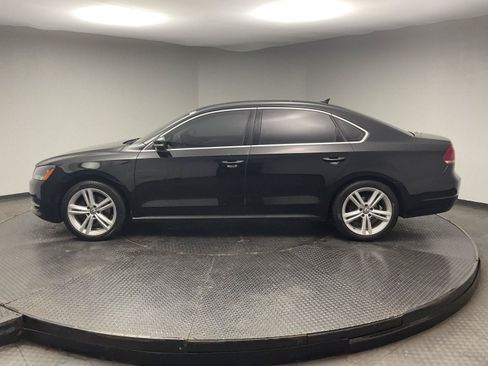 Used 2014 Volkswagen Passat TDI SE FWD image 4