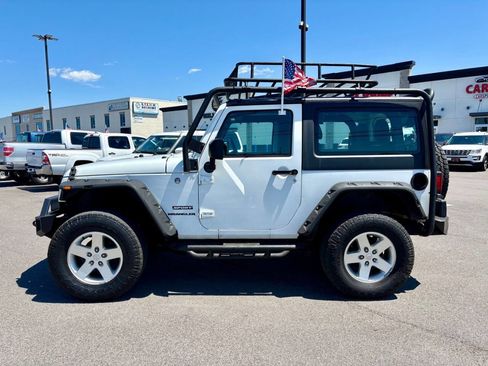 Used 2016 Jeep Wrangler Sport w/ Quick Order Package 24S AWD/4WD image 3