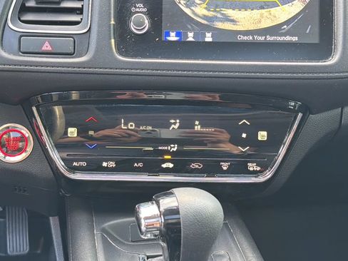 Used 2020 Honda HR-V EX image 38