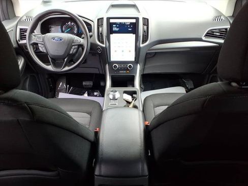 Used 2024 Ford Edge SE AWD/4WD image 9