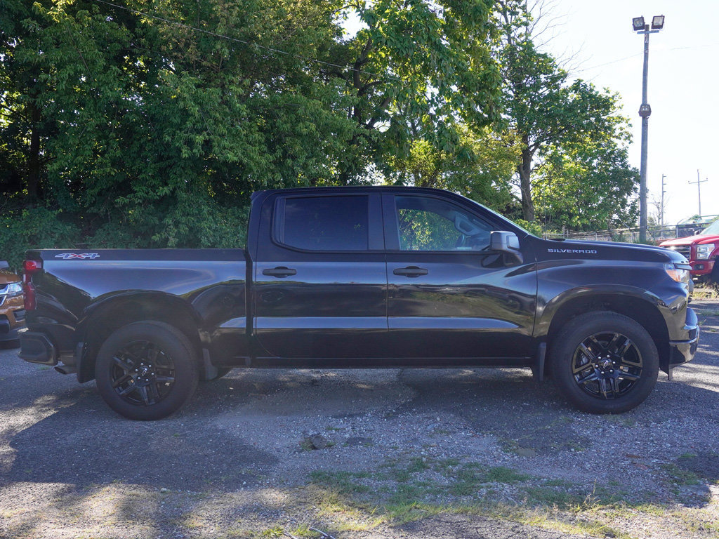 Used 2024 Chevrolet Silverado 1500 Custom AWD/4WD image 13