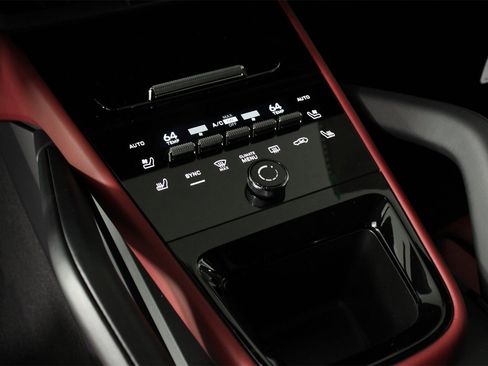 New 2026 Porsche Cayenne image 14