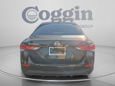 Used 2022 Nissan Sentra SV FWD image 4