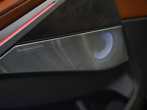 Used 2023 BMW X5 M50i w/ Executive Package image 23