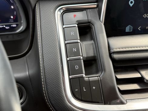 Used 2023 Chevrolet Tahoe Premier RWD image 15