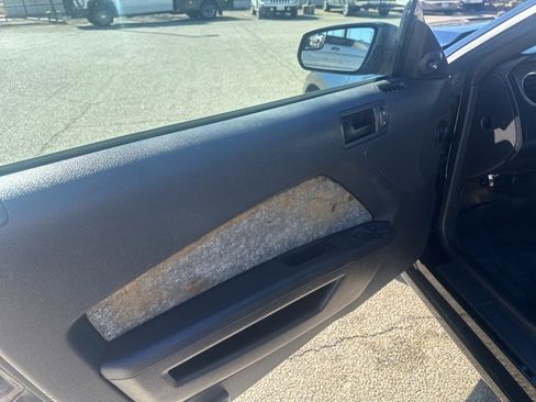 Used 2014 Ford Mustang V6 w/ Equipment Group 102A image 13