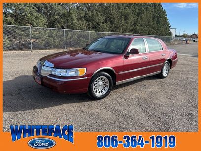 Used 1999 Lincoln Town Car Signature