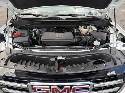 Used 2025 GMC Yukon Elevation AWD/4WD image 21