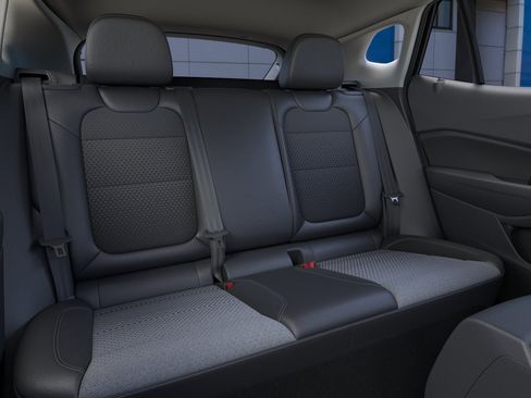 New 2026 Chevrolet Trax LT w/ LT Convenience Package FWD image 48