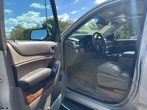 Used 2015 Chevrolet Tahoe LTZ image 9