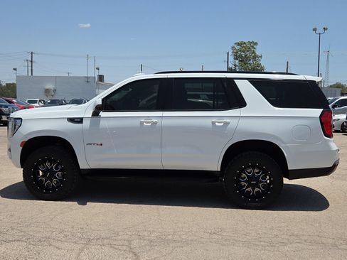 Used 2024 GMC Yukon AT4 w/ Technology Package AWD/4WD image 2