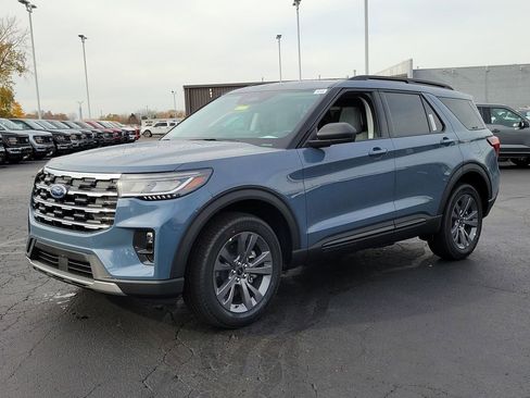 New 2026 Ford Explorer Active image 8
