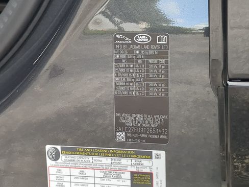 New 2026 Land Rover Defender 110 X-Dynamic SE AWD/4WD image 38