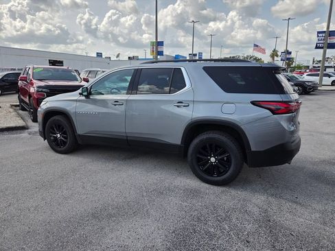 Used 2023 Chevrolet Traverse LT FWD image 12