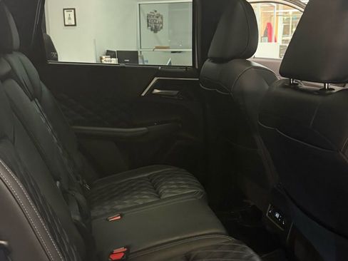 Used 2024 Mitsubishi Outlander SEL image 22