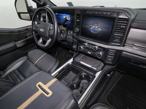 Used 2023 Ford F350 Platinum w/ Tremor Off-Road Package AWD/4WD image 17
