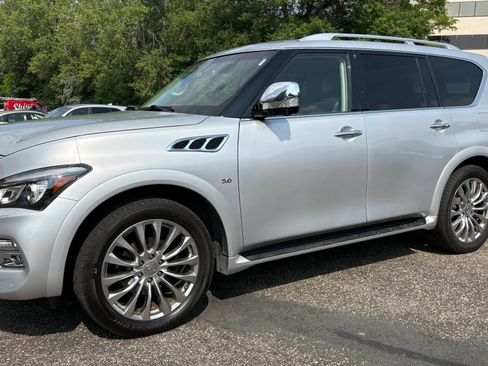 Used 2016 INFINITI QX80 4WD w/ Deluxe Technology Package image 5